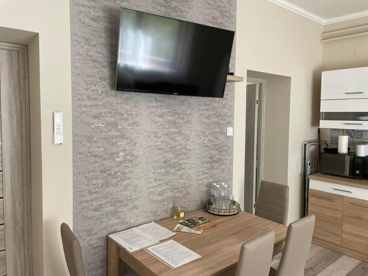 Tulipan Apartman Makó المظهر الخارجي الصورة